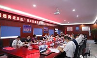 筑牢反腐败的笼子 建好高品质的房子 ——昭通高速凤凰广场组织开展廉政文化进工地活动