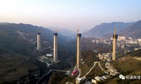 百日攻坚|镇七高速筒车河特大桥8号主墩零号块浇筑完成 比计划工期提前120多天