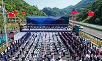 宜昭高速（二期）和青水高速公路建成通车