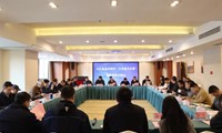 长江航道局专家委员会调研组一行到水富港调研