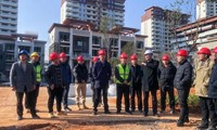 李文龙到凤凰广场调研指导项目推进工作