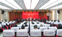 李文龙强调：改革突围 转型重塑 在后高速时代谋转型向高质量发展再出发   