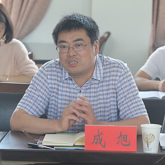 2J1A5230.jpg